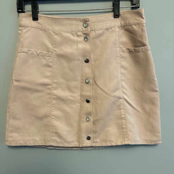 Cream button down mini skirt - Picture 1 of 3